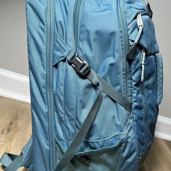 The North Face Surge Flex Vent Teal Laptop Backpack - Picture 8 of 16